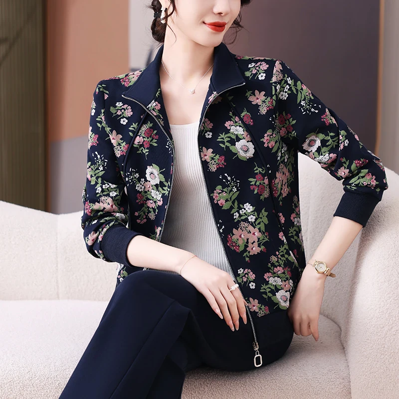 年轻印花减龄时尚妇女套装卫衣妈妈2025洋气新款休闲运动两件套女