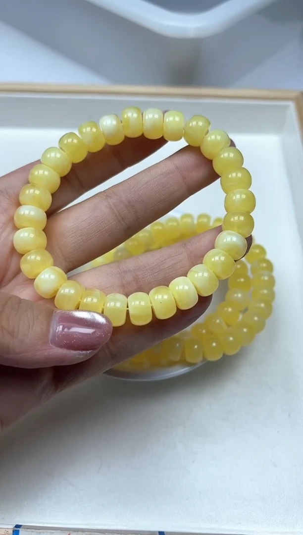 未镶嵌蜜蜡裸石C107白花蜡老型6*9mm1条15元