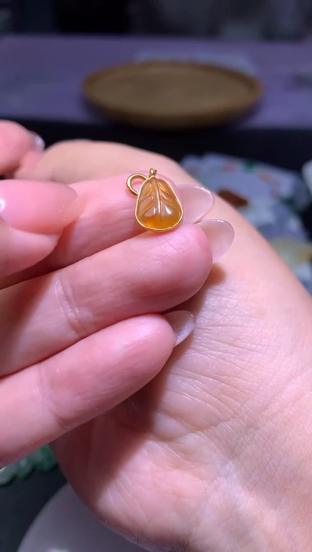 【闪购商品】翡翠颈饰未镶嵌净货