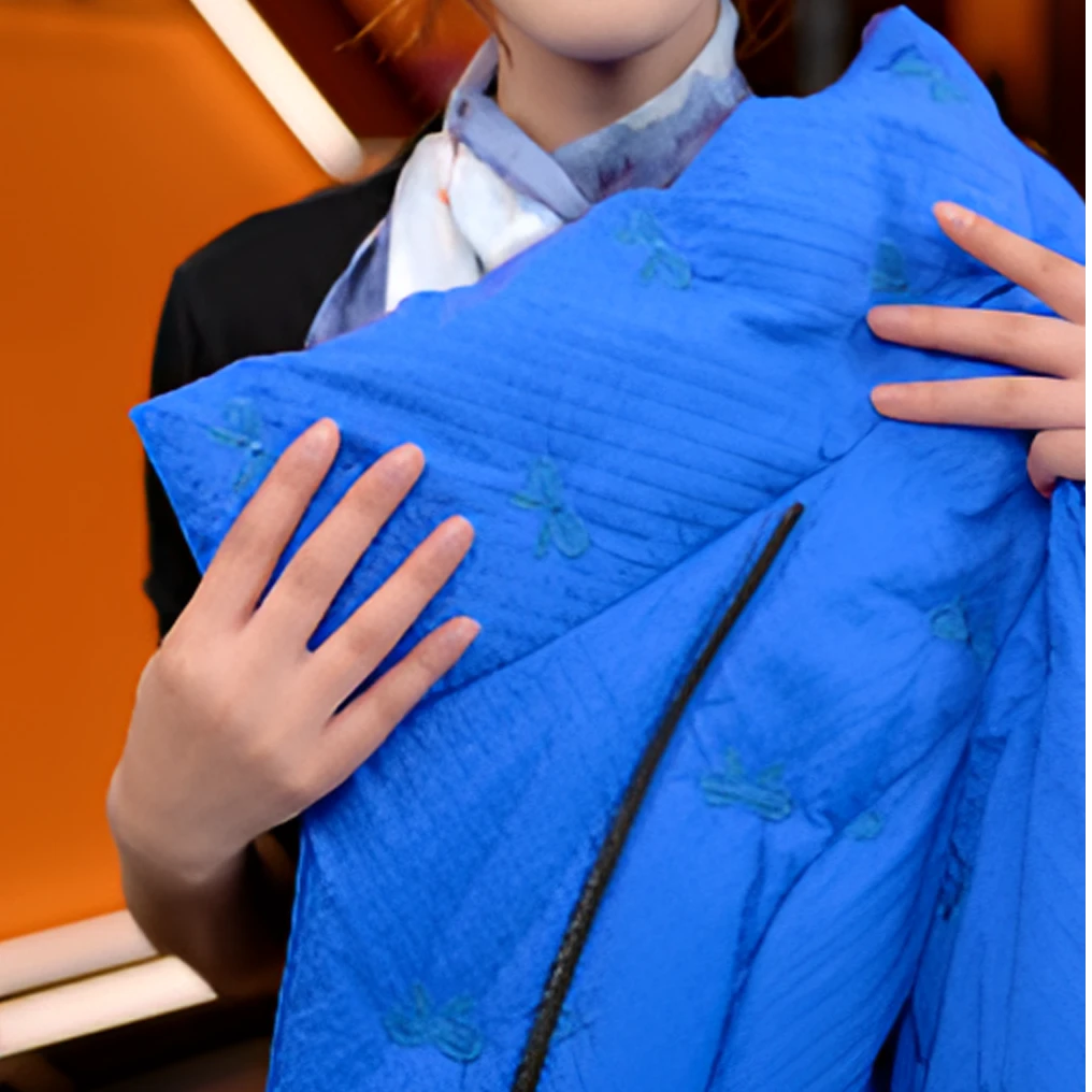 专柜高奢 2025年冬季保暖加厚修身羽绒服ZF-R003