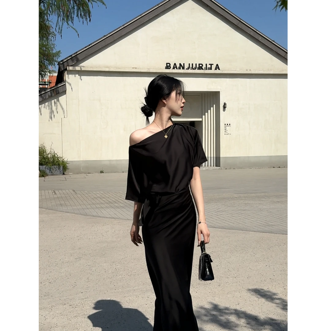 【万里可期】进口双面三醋酸显瘦半片包裹式气质优雅连衣裙