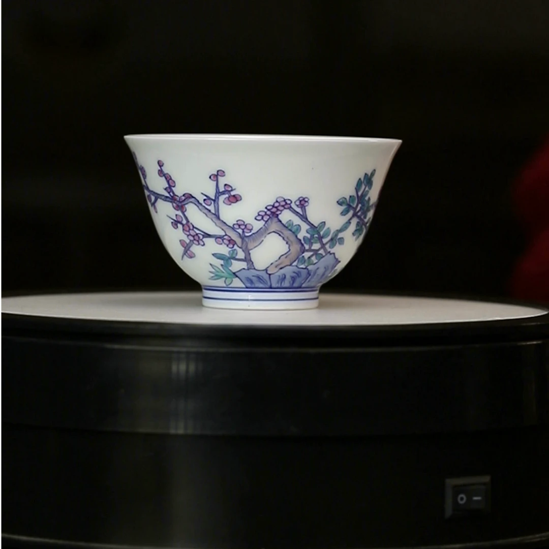 1.1a/M484/斗彩暗香疏影梅花撇口杯