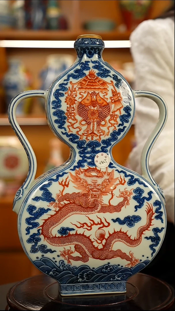 其他陶青花矾红双耳葫芦扁瓶一只