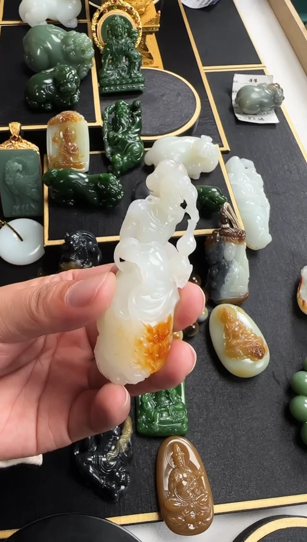 未镶嵌和田玉挂件日**山y63