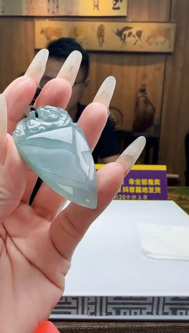 未镶嵌定制翡翠Q12775翡翠