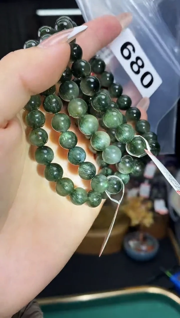 【闪购商品】手串未镶嵌水晶手串680多样性发其一