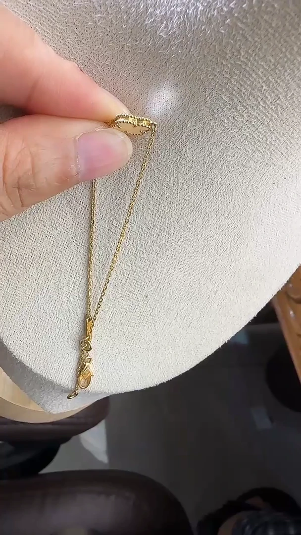 18K金镶嵌贝壳（贝母）手链小号白色单花手链   浅金黄