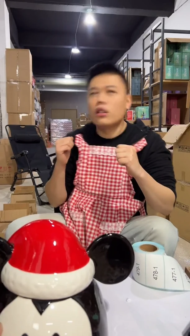 【闪购商品】杯新款大号圣诞原盒米奇头罐