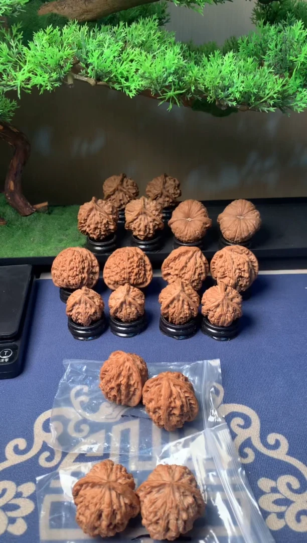 【闪购商品】文玩核桃把件39苹果园