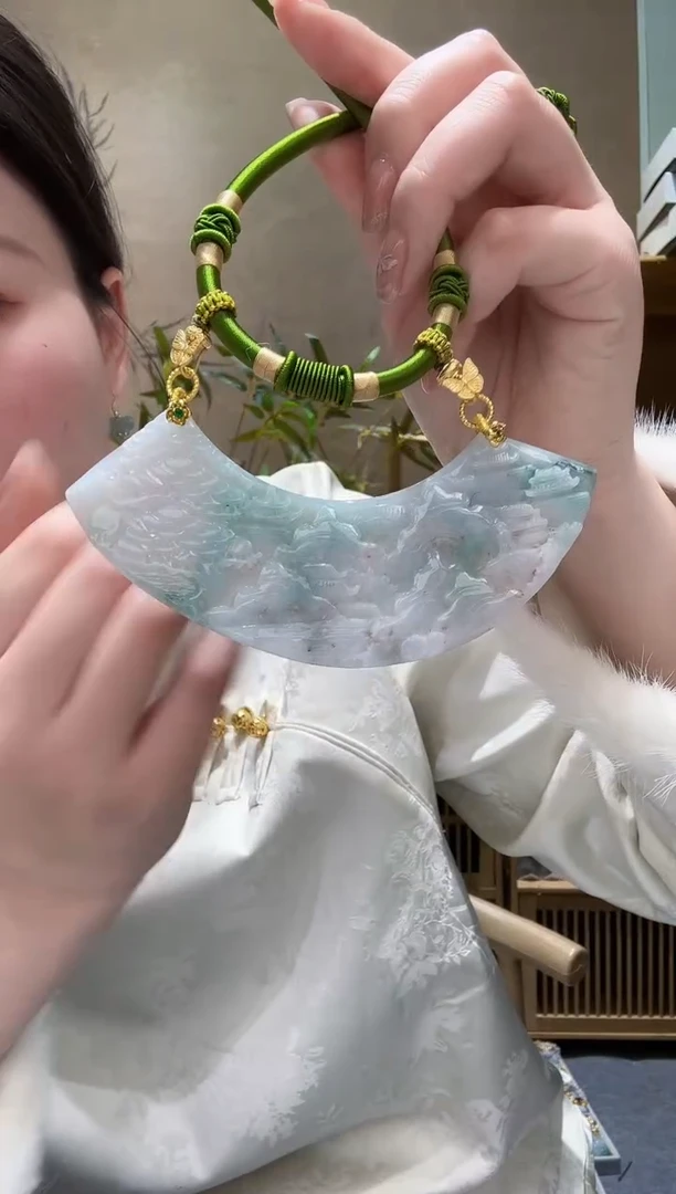 【闪购商品】翡翠颈饰未镶嵌吊坠