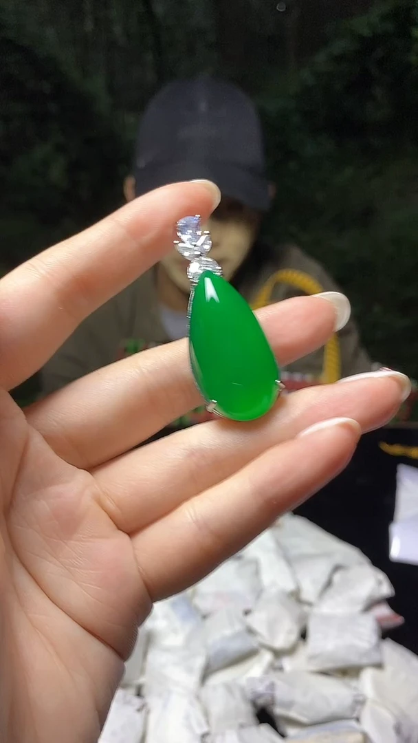 满色吊坠  所见即所得！