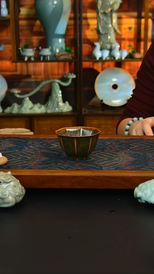 瓷片茶叶末釉八方杯,全品