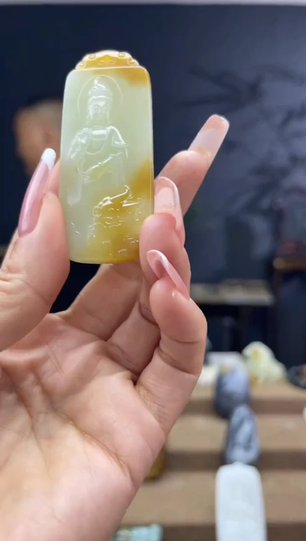 颈饰未镶嵌和田玉1