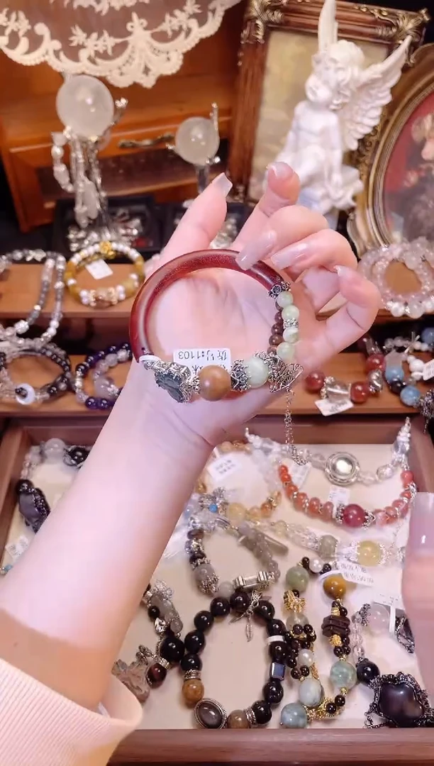 【闪购商品】水晶手链未镶嵌1103多样性发货