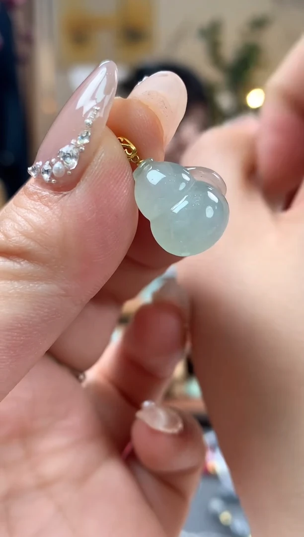 【闪购商品】翡翠吊坠(不含链)18K金镶嵌葫芦