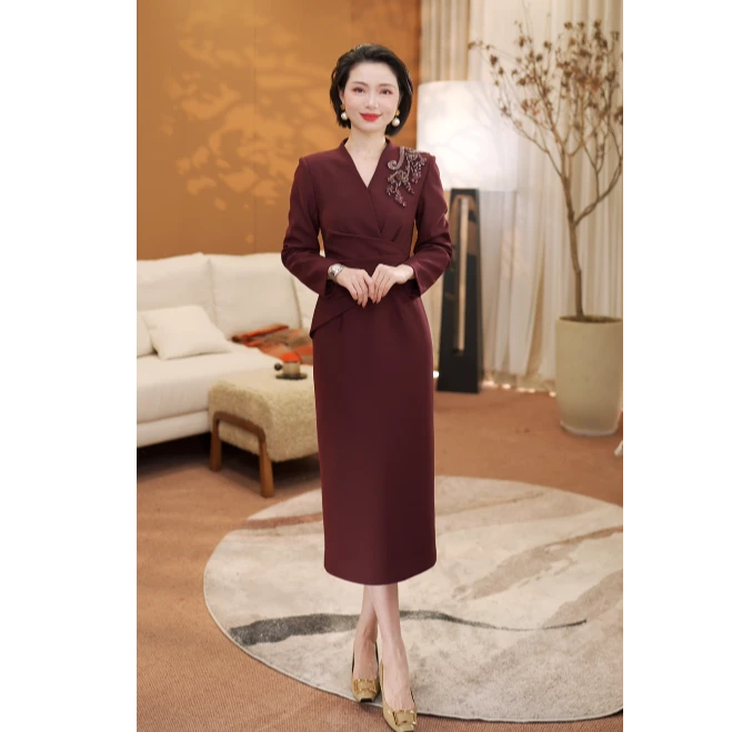 MEXCOCO/兰瑟儿秋冬新款气质复古不规则镶钻褶皱连衣裙105QL7110