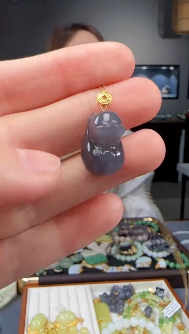 和田玉18K金镶嵌吊坠(不含链)1