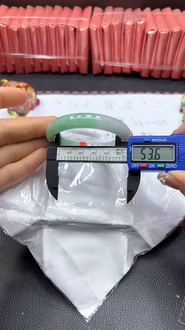 无非金属94号手镯53圈口雪