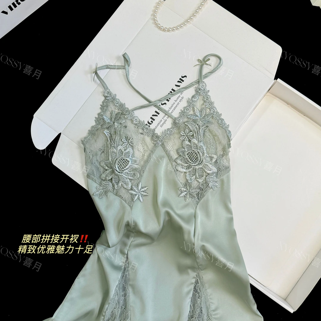 青鸾新款性感吊带裙女夏季蕾丝美背轻奢法式薄款睡衣战袍纯欲高级