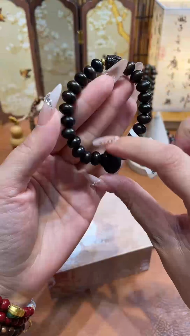非洲檀香手串/手链柒月撤柜闪购链接（多样性发其一）￥