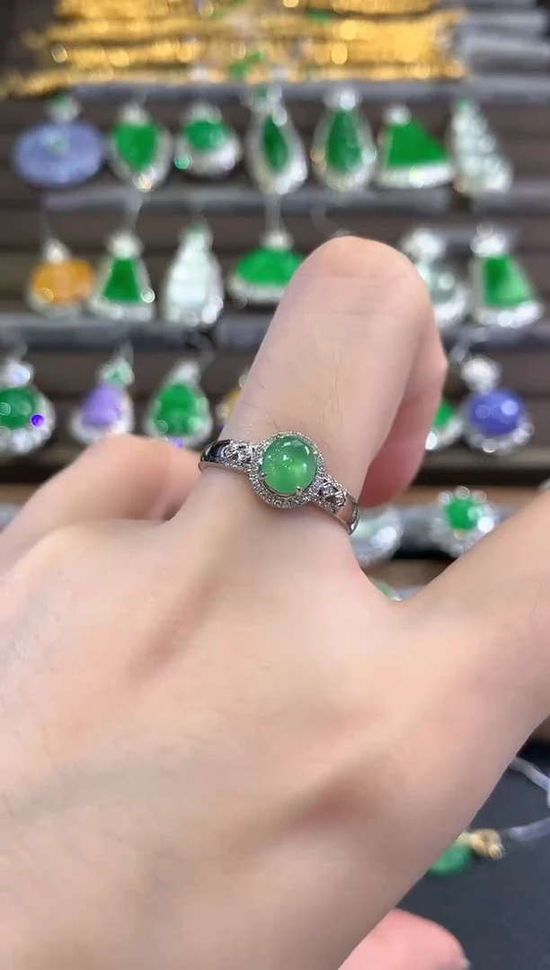 18K金镶嵌戒指翡翠b9  多样性一件发