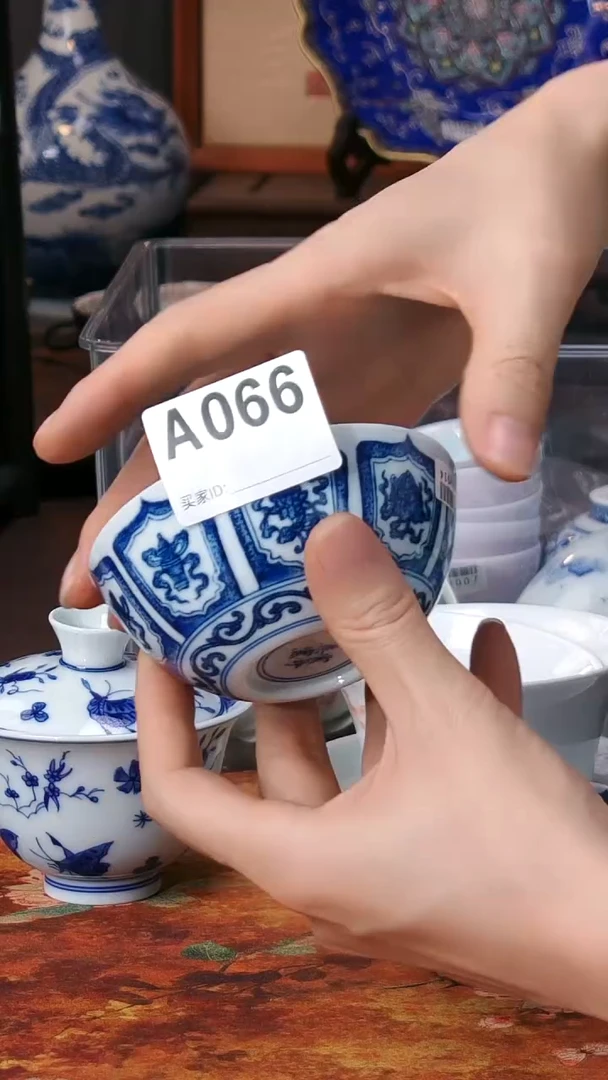 景德镇纯手手绘（有瑕无瑕默认有瑕）无礼盒