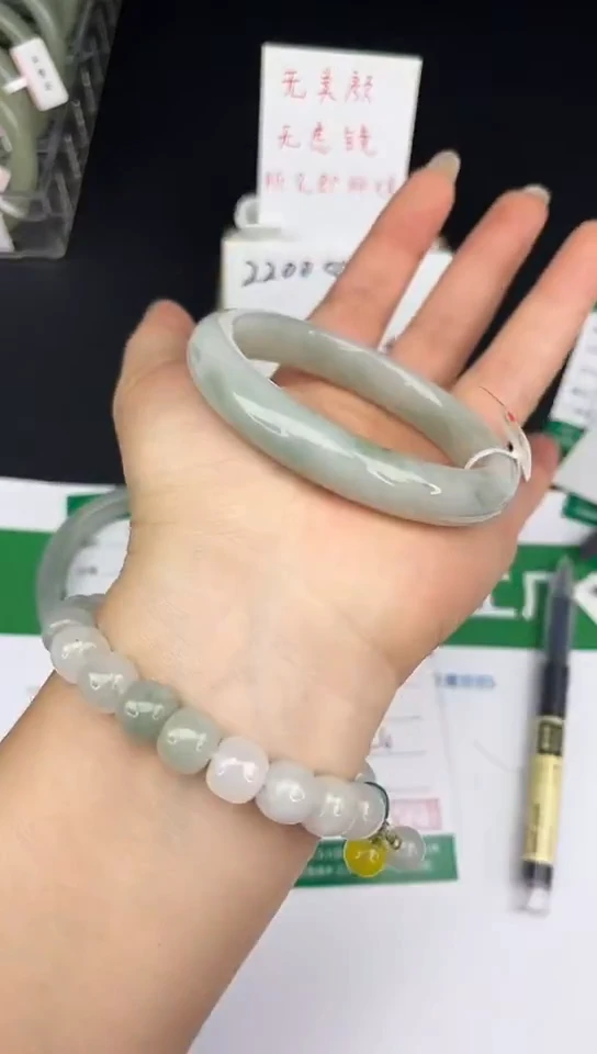 未镶嵌手镯石英质玉56-58/59