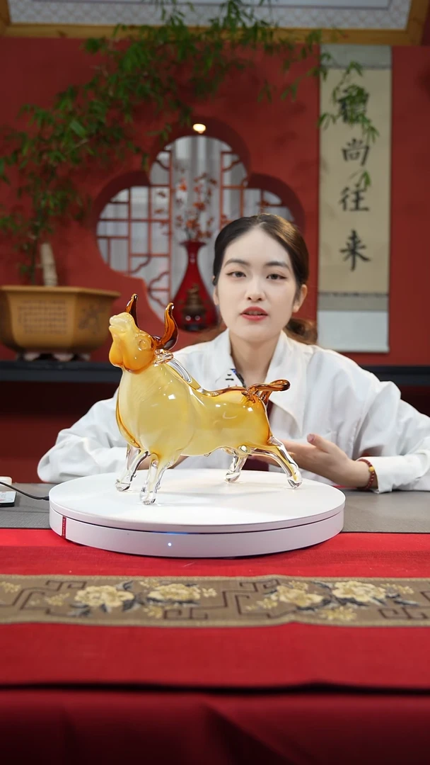 【闪购商品】琉璃手工艺品黄玉牛