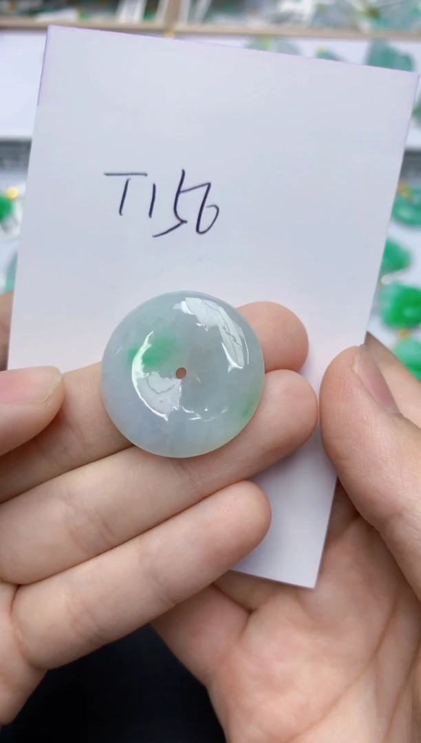 翡翠未镶嵌颈饰天然缅甸翡翠A货