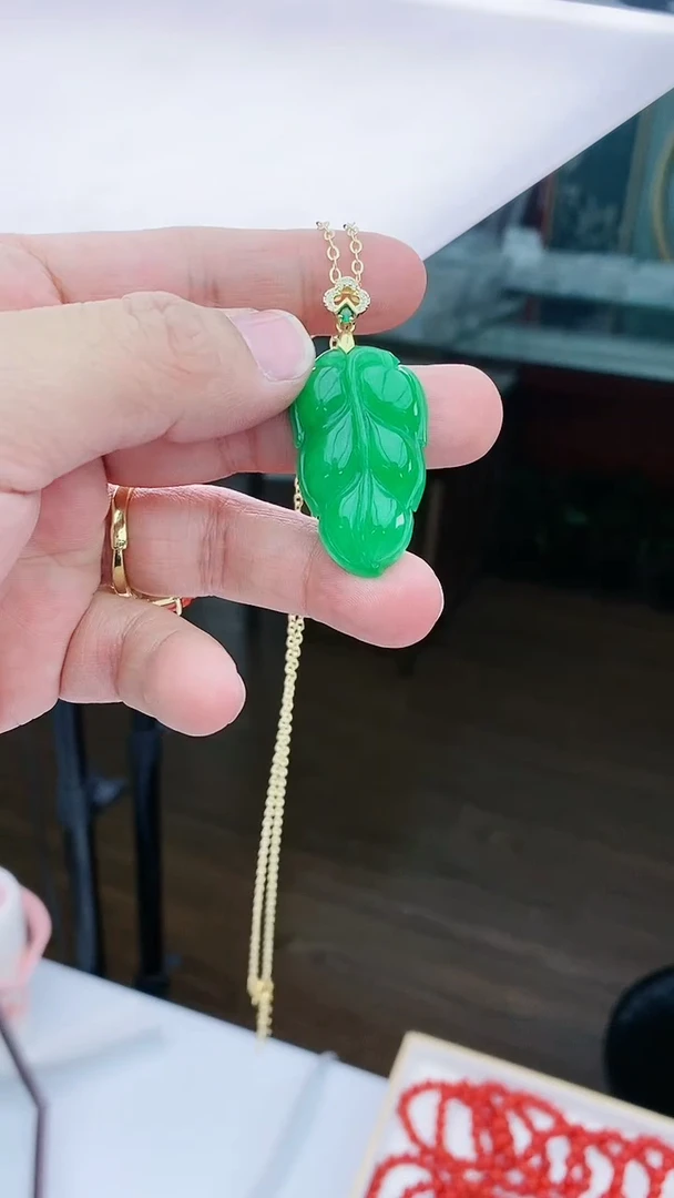 【闪购商品】翡翠颈饰14K金镶嵌D251吊坠