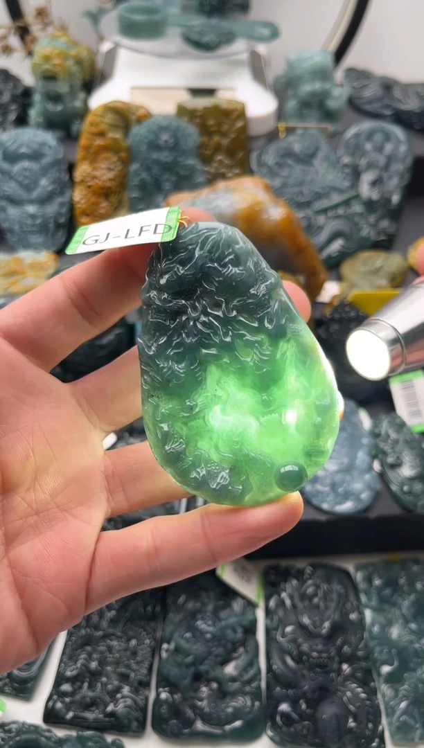 颈饰未镶嵌翡翠无*九龙牌