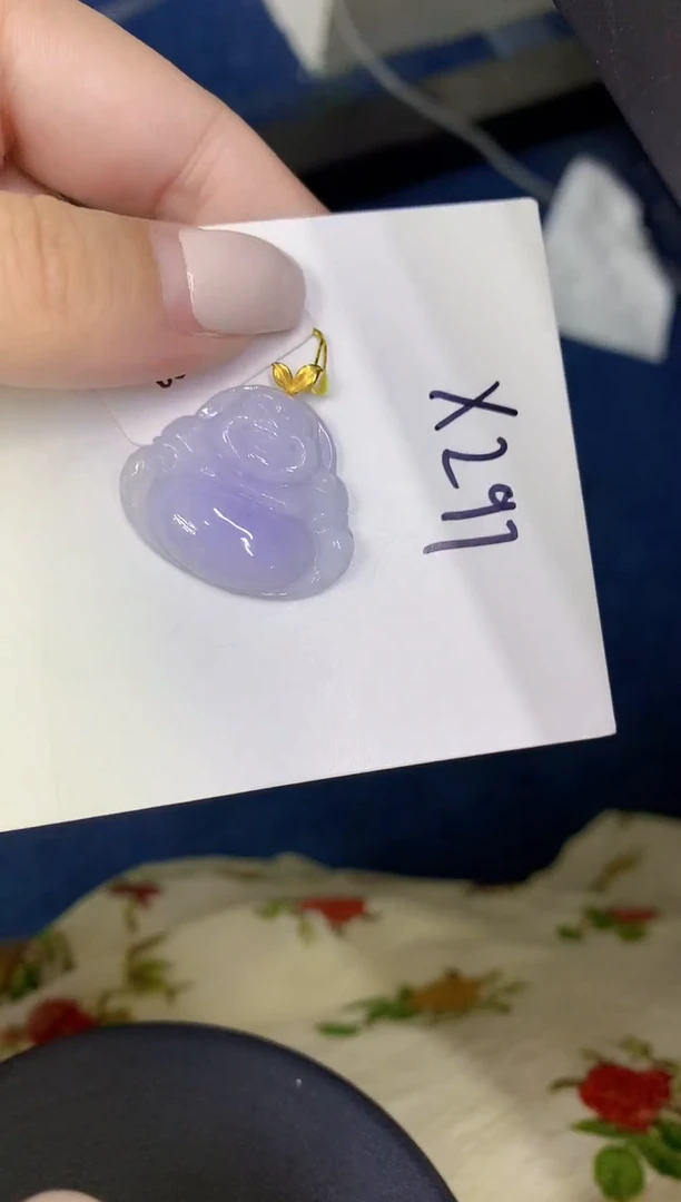 颈饰18K金镶嵌翡翠缅甸天然翡翠A货
