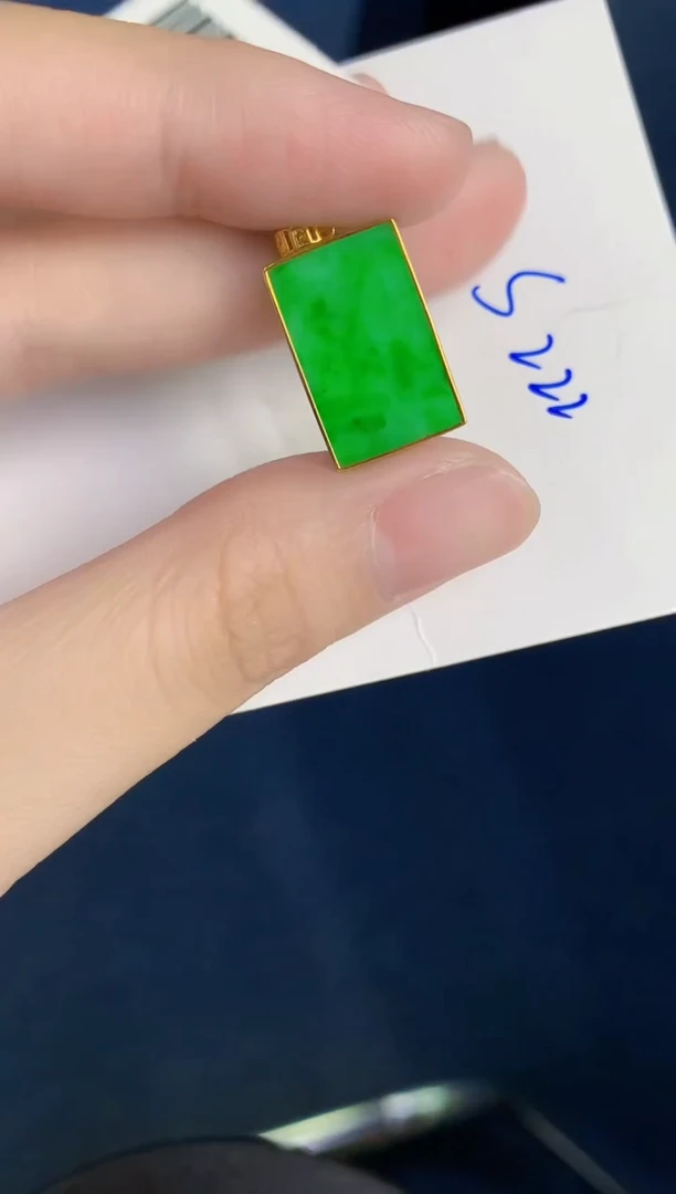 颈饰18K金镶嵌翡翠天然翡翠缅甸A货