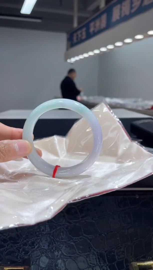 未镶嵌手镯翡翠4 5758