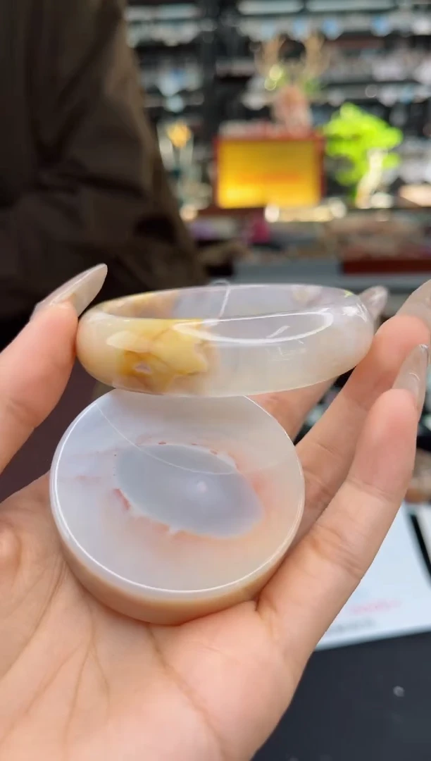 【闪购商品】石英质玉手镯未镶嵌54圈口（不退不换）3441259