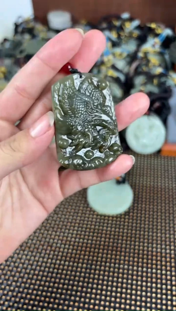 【闪购商品】和田玉颈饰未镶嵌1