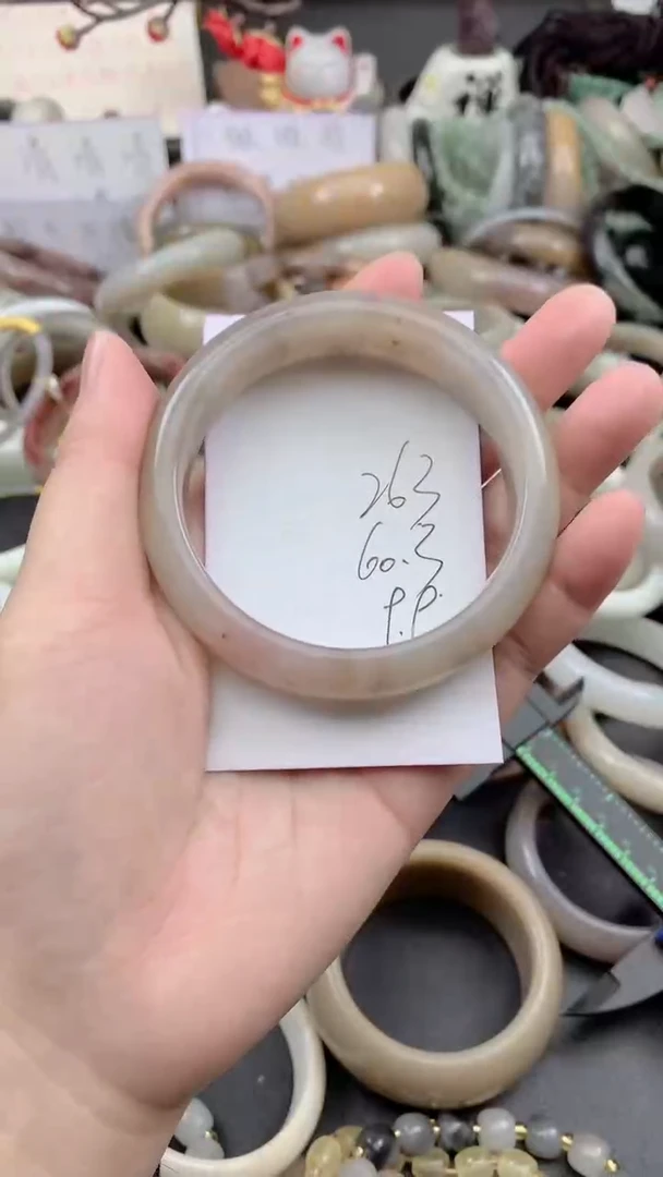 未镶嵌手镯石英质玉263