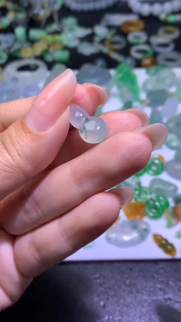 未镶嵌定制翡翠毛货