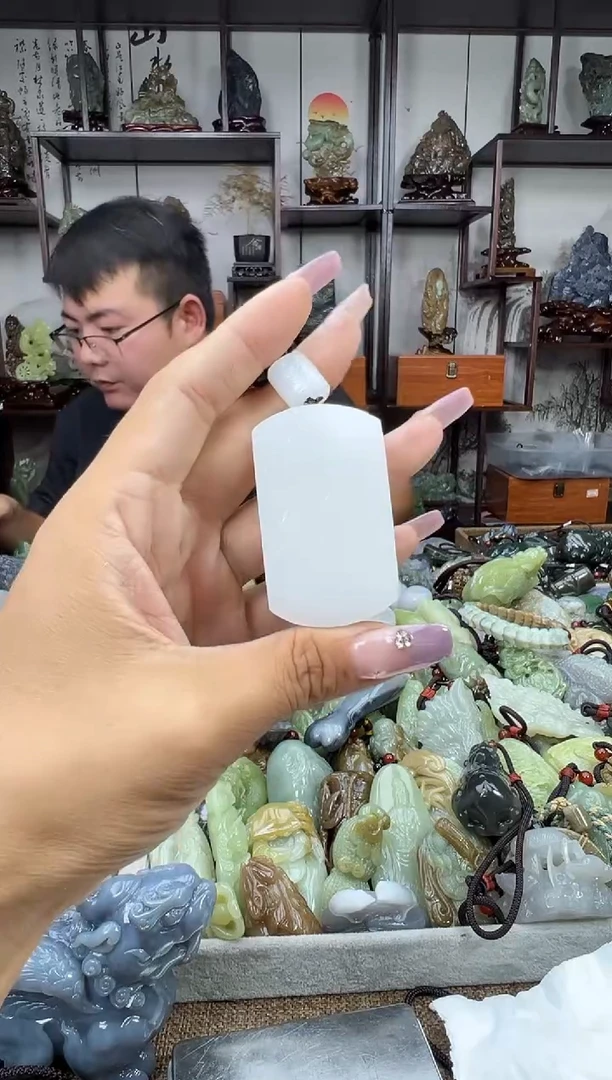 未镶嵌和田玉把件1