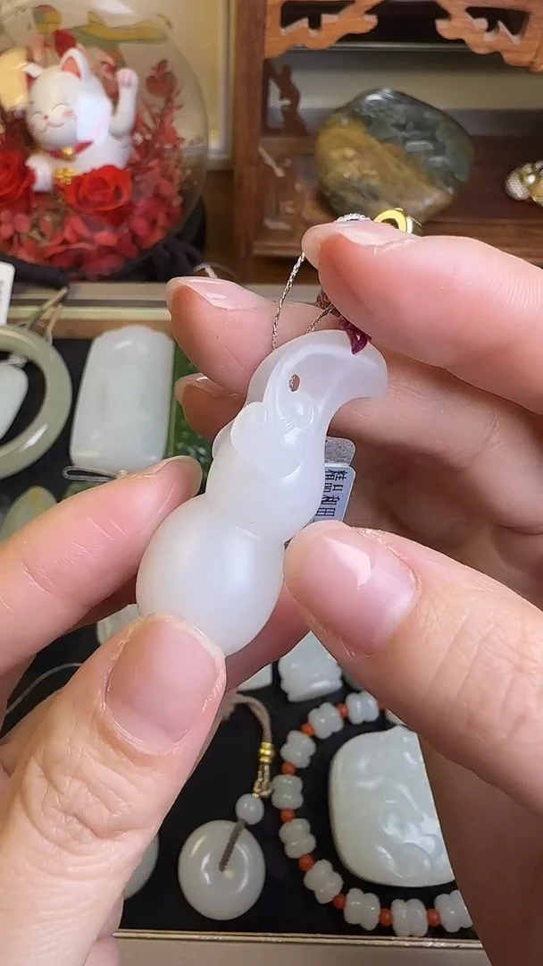 吊坠(不含链)未镶嵌和田玉和田玉吊坠