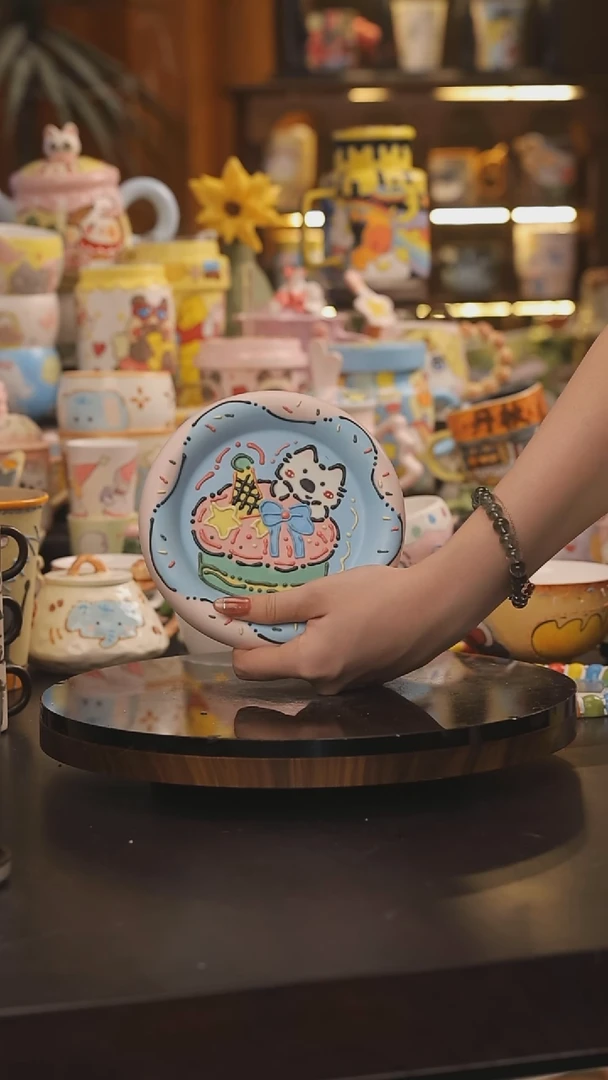 景德镇釉下彩绘设计师款式陶瓷