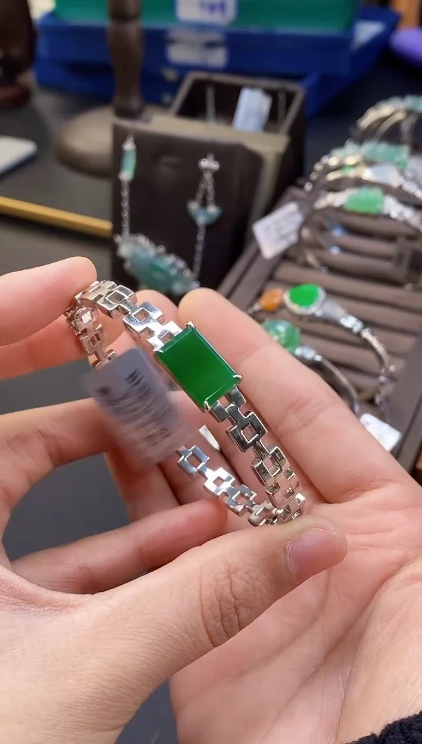 颈饰银S925镶嵌翡翠17676