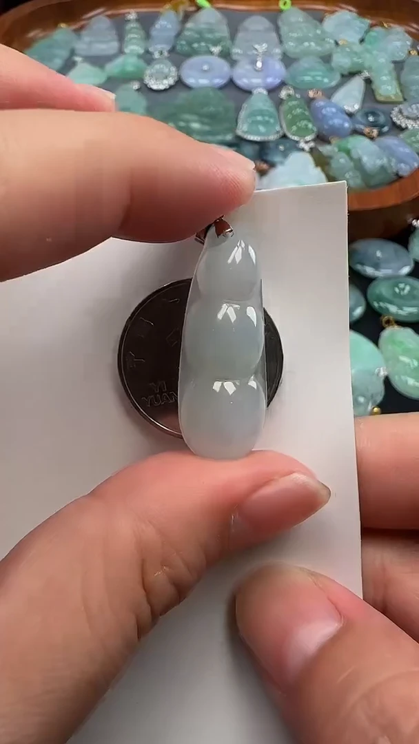 翡翠银S925镶嵌吊坠(不含链)福豆