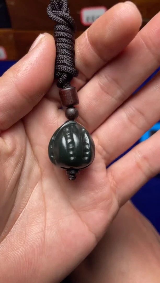 未镶嵌和田玉挂件暴***夜和田玉