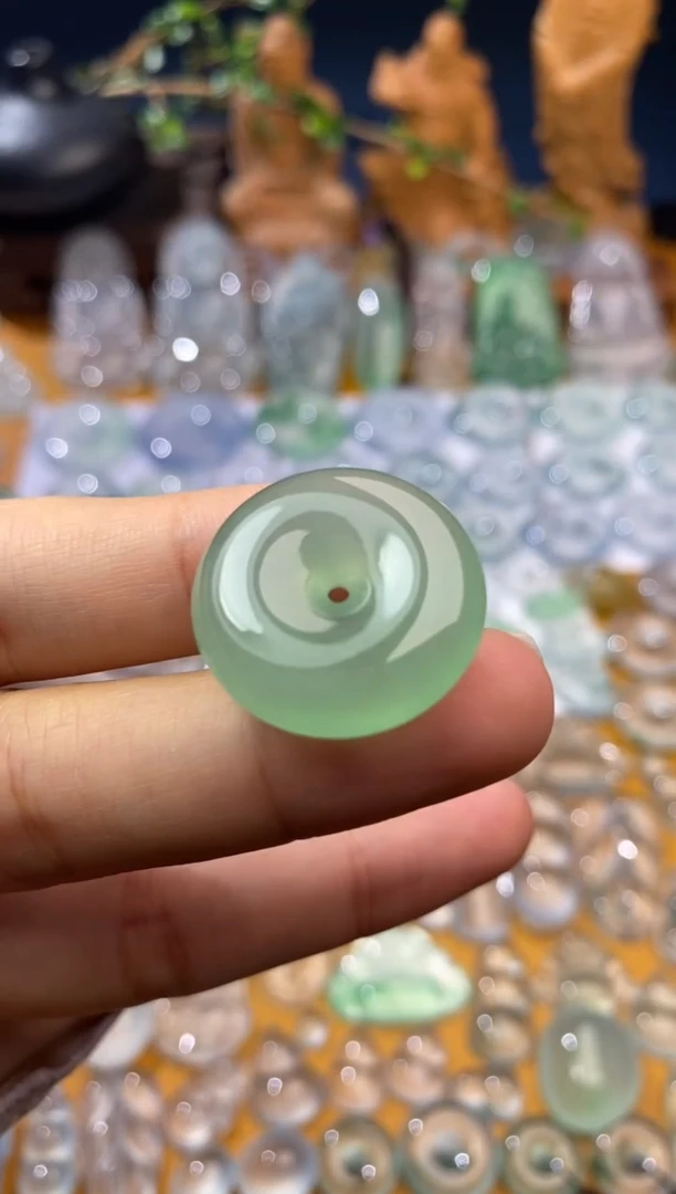 翡翠未镶嵌颈饰平安扣23.5*7.5