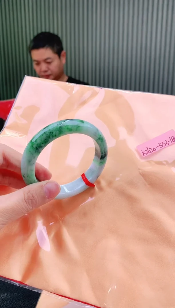 未镶嵌手镯翡翠55