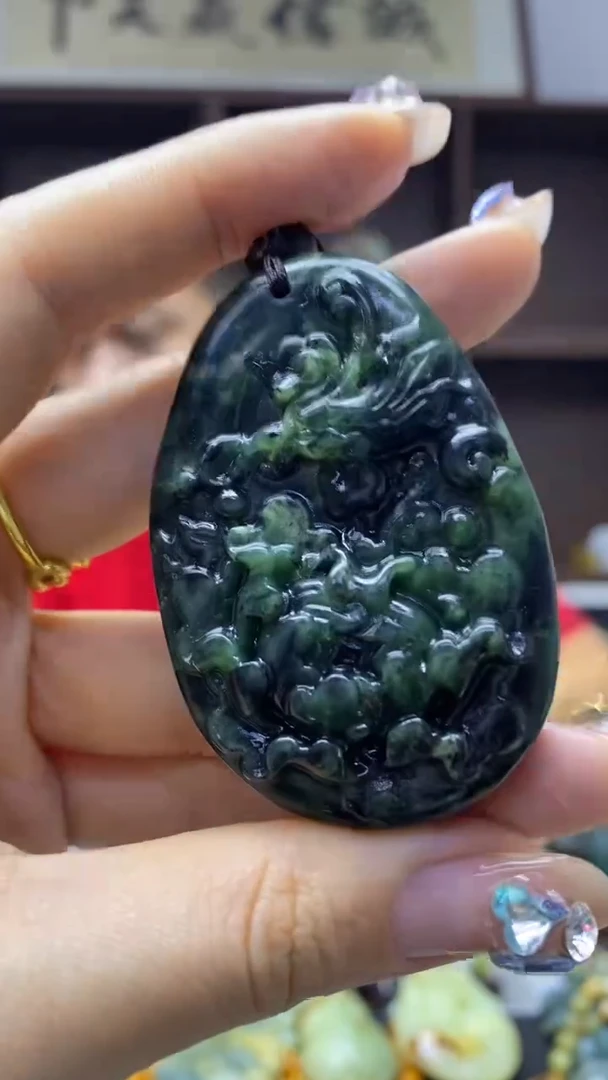 未镶嵌岫玉挂件