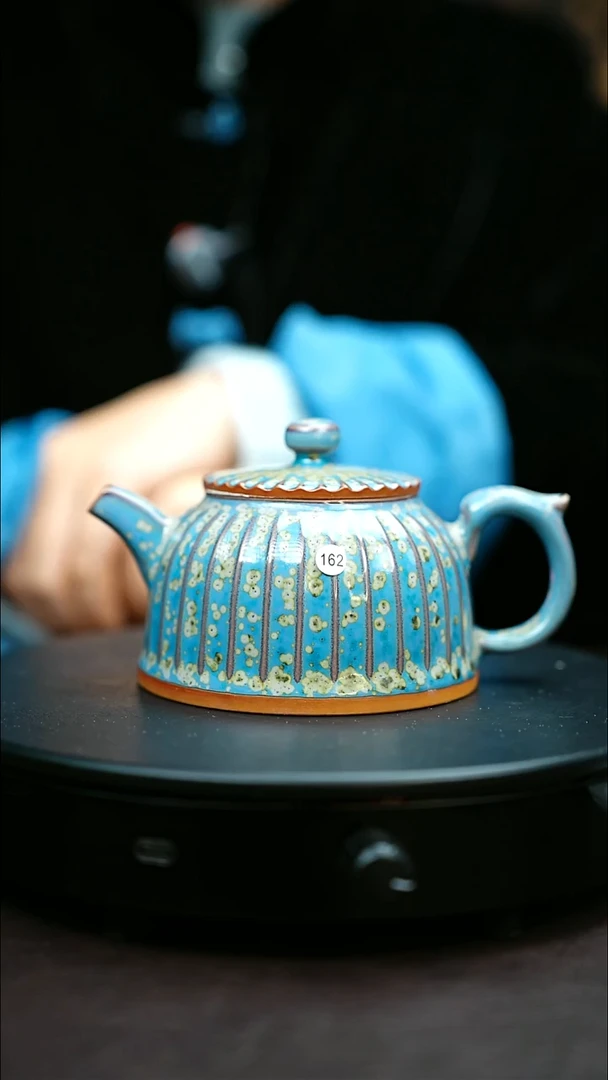 162#原矿钧瓷炉钧釉莲花壶