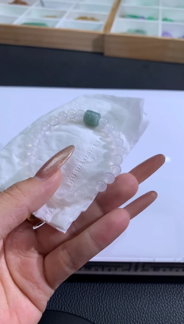 【闪购商品】翡翠手链未镶嵌翡翠