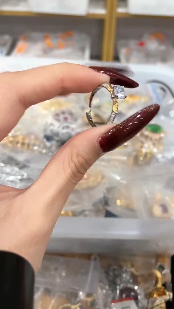 【闪购商品】合成钻石合金q621时尚气质饰品